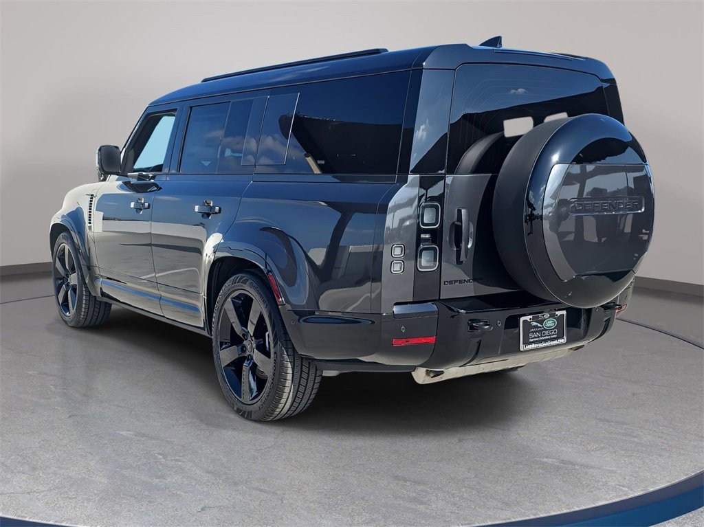 New 2026 Land Rover Defender 130 X-Dynamic SE image 7