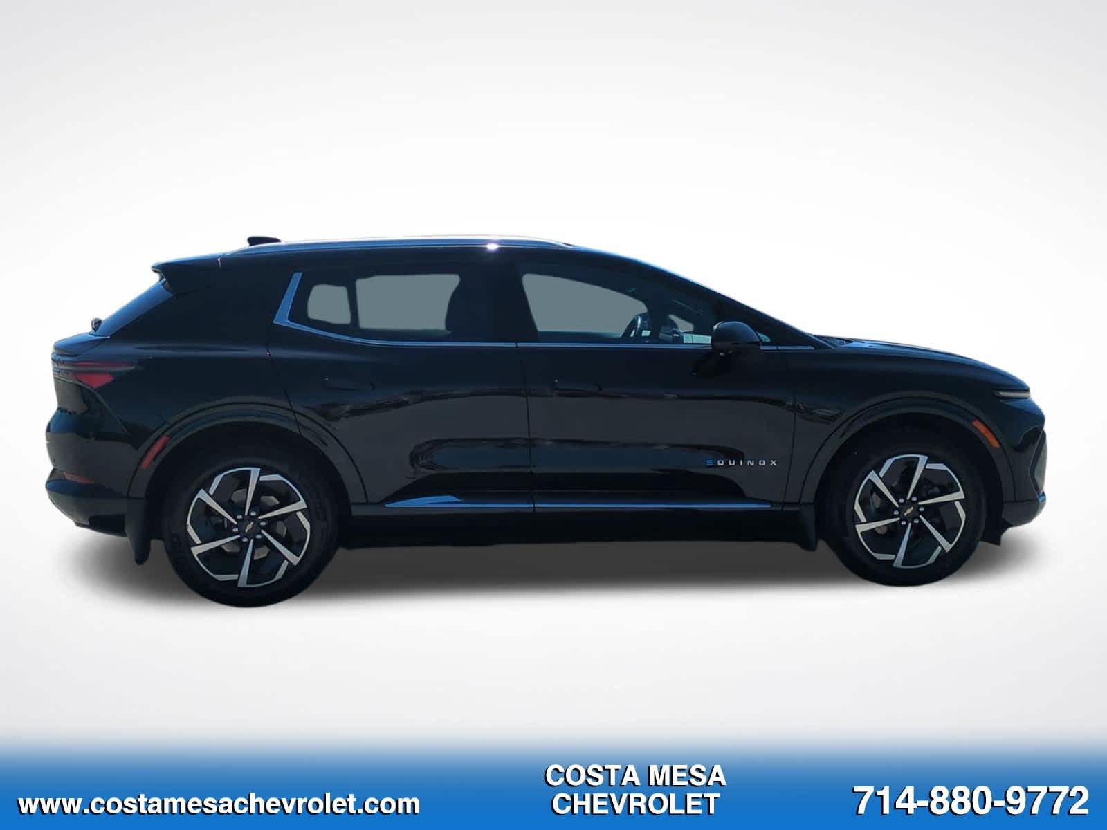 Used 2024 Chevrolet Equinox EV LT FWD image 4