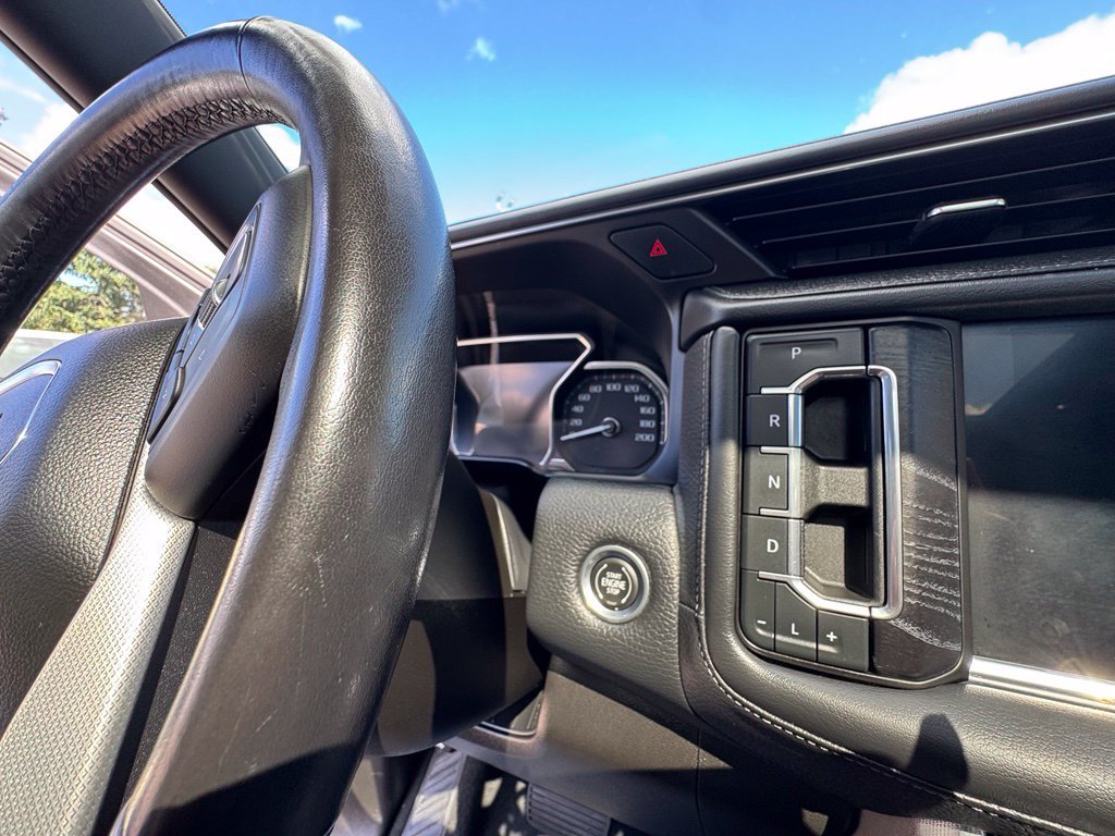 Used 2021 GMC Yukon Denali w/ Denali Ultimate Package AWD/4WD image 24