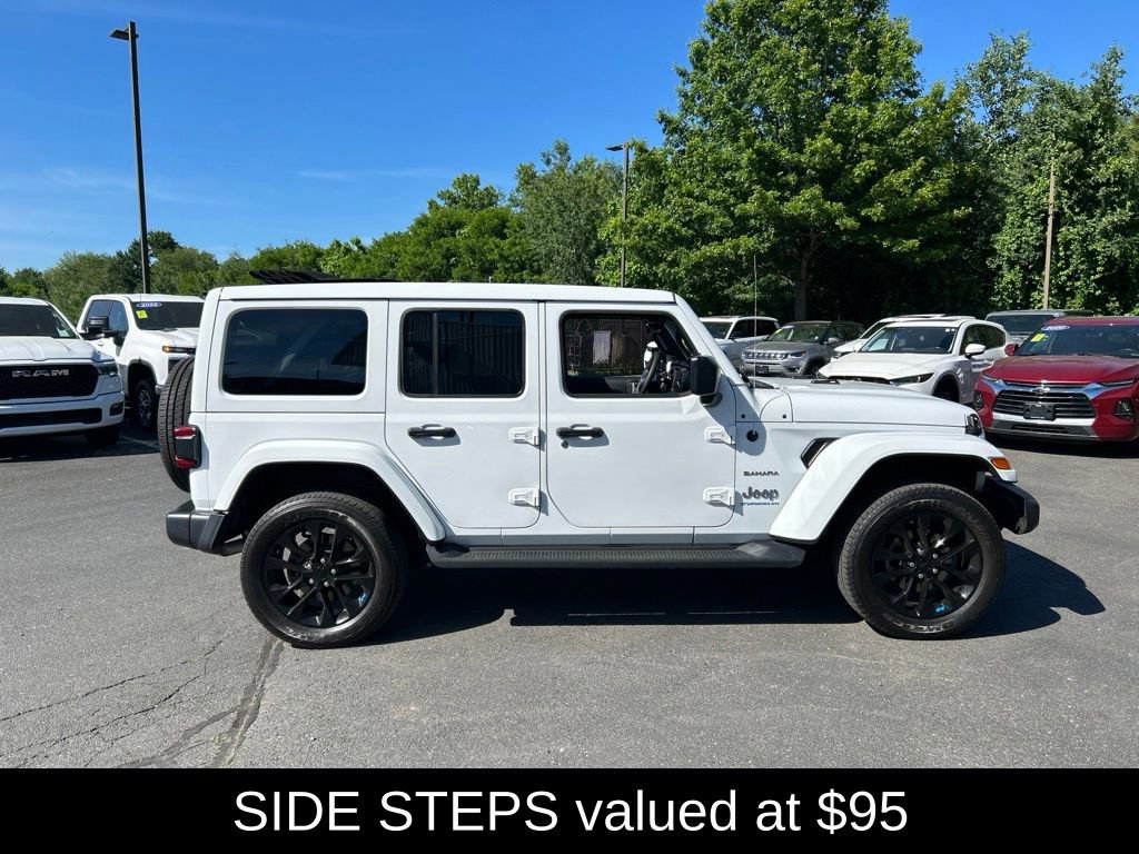 Used 2023 Jeep Wrangler Unlimited Sahara AWD/4WD image 2