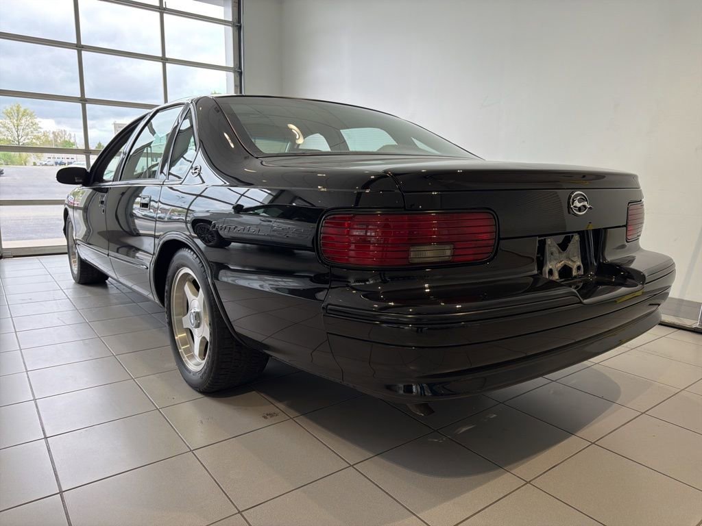 Used 1996 Chevrolet Impala SS RWD image 4