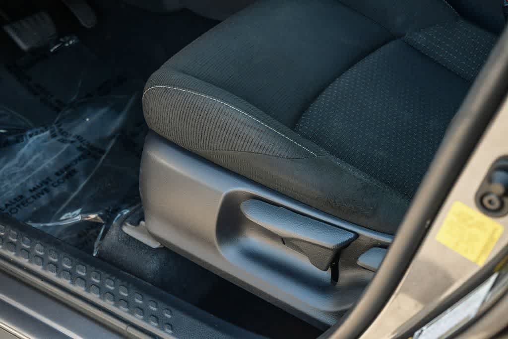 Used 2019 Toyota C-HR XLE FWD image 25