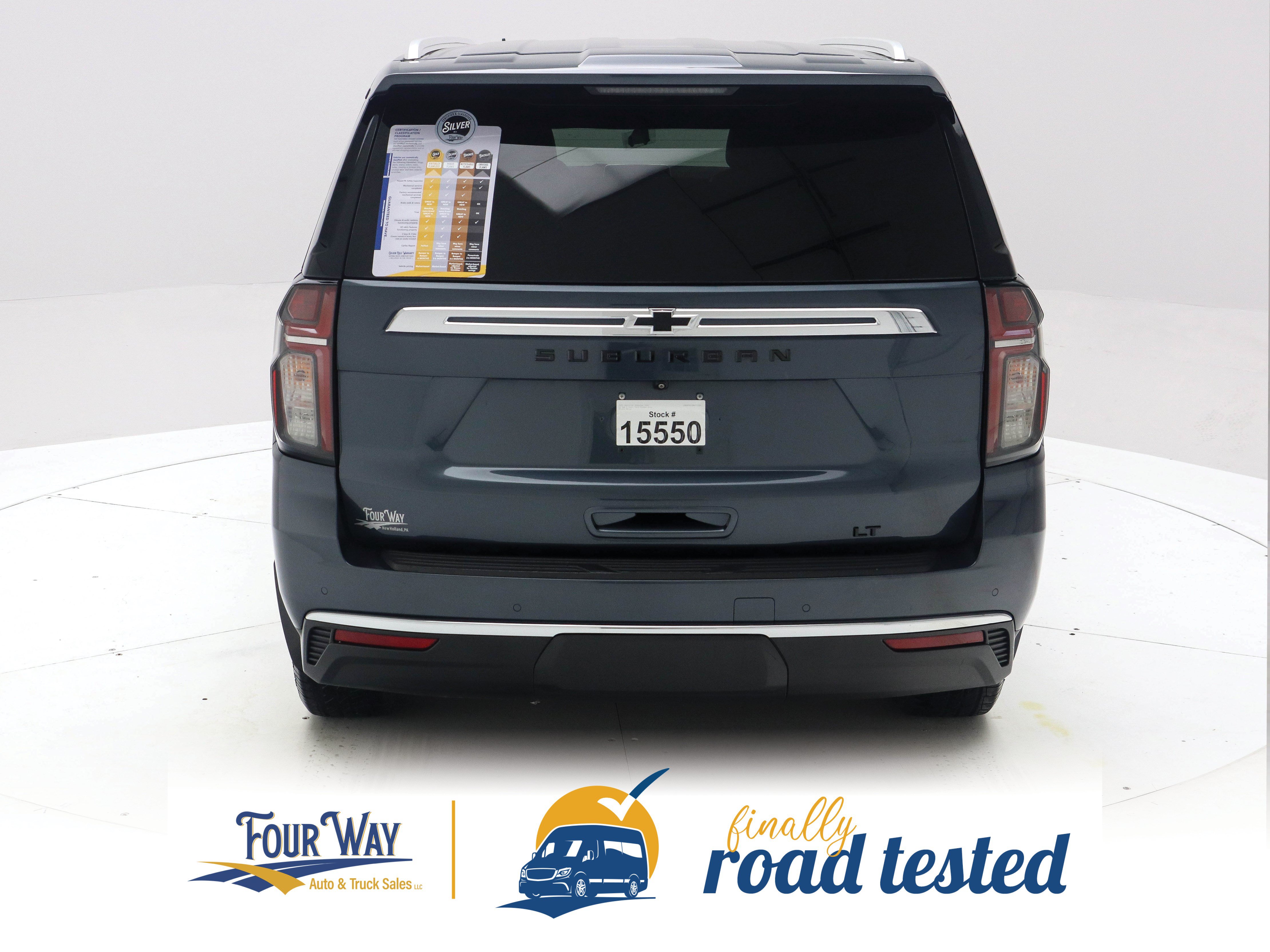 Used 2021 Chevrolet Suburban LT w/ LT Signature Package AWD/4WD image 5