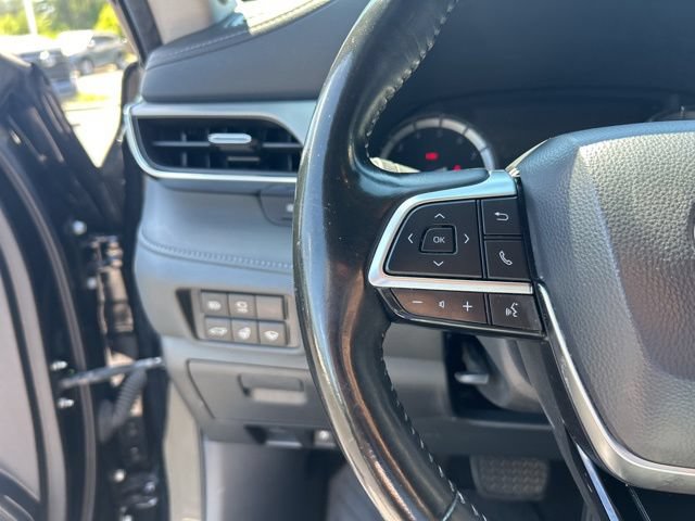 Used 2021 Toyota Highlander Platinum AWD/4WD image 23