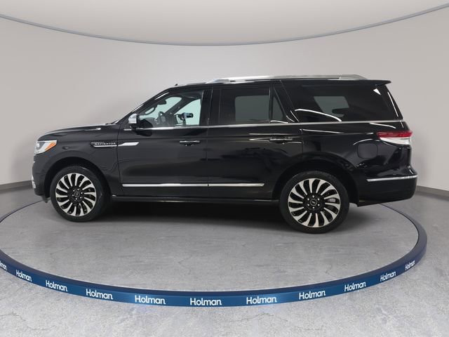 Certified 2022 Lincoln Navigator Black Label image 8