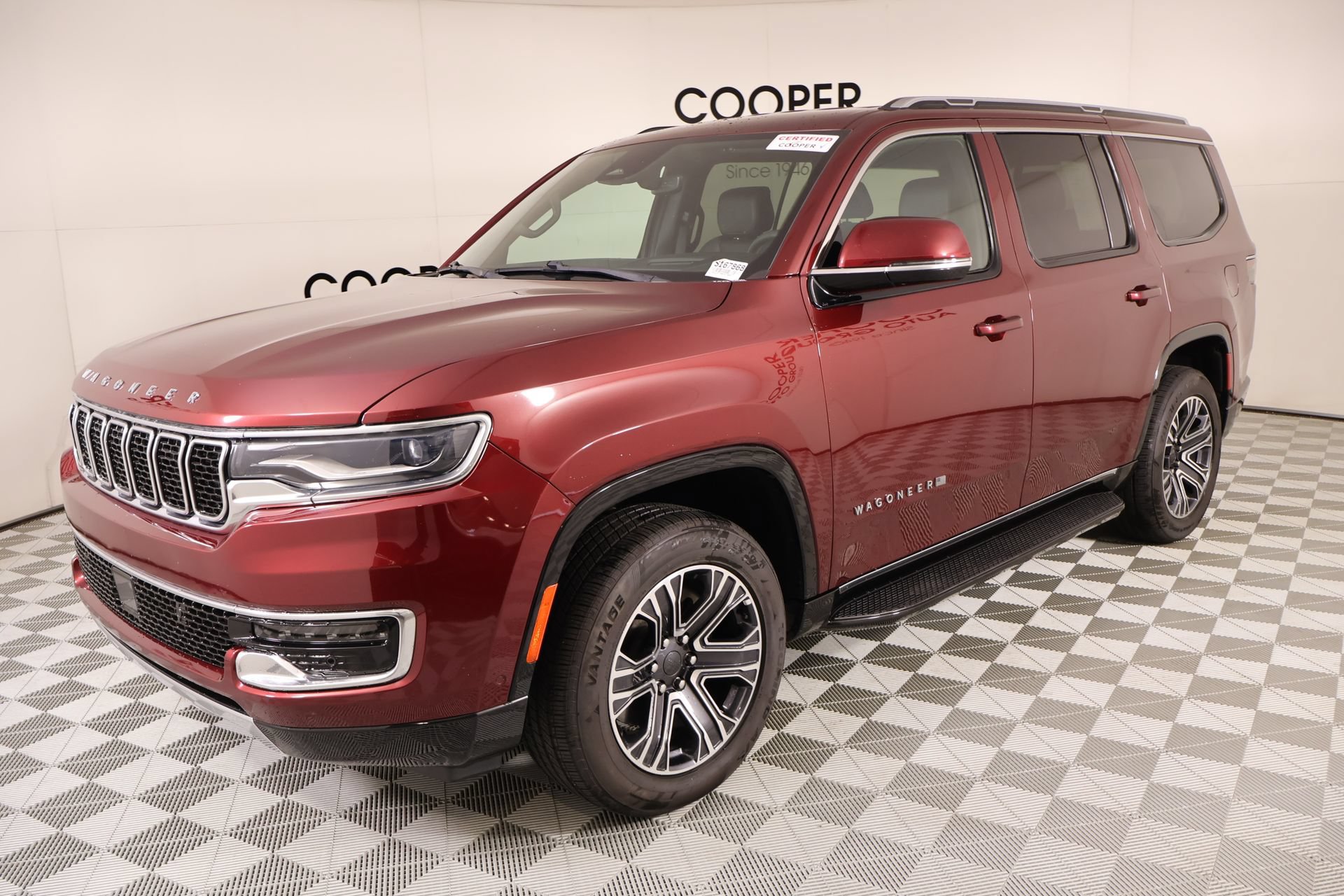 Used 2022 Jeep Wagoneer Series III RWD image 11