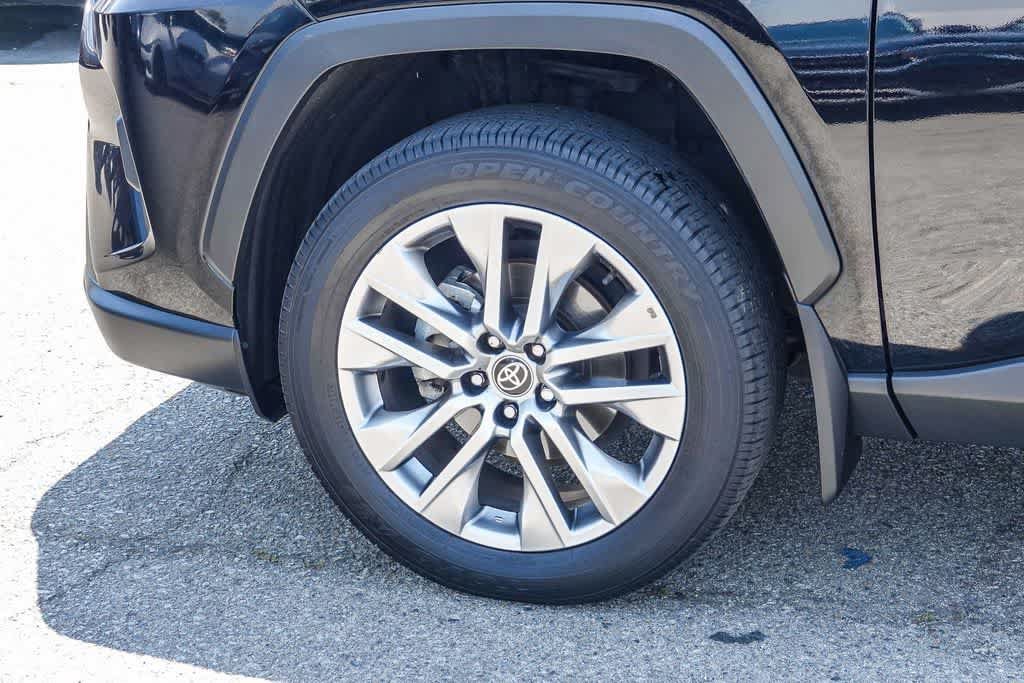 Used 2024 Toyota RAV4 XLE Premium w/ Weather Package FWD image 9
