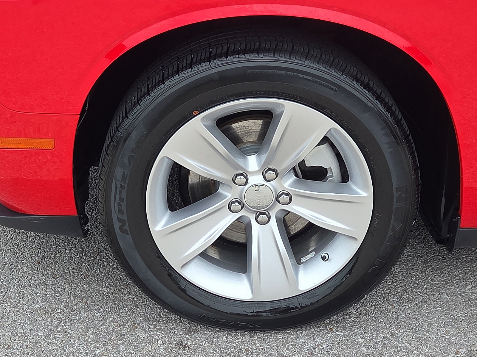 Used 2023 Dodge Challenger SXT RWD image 7