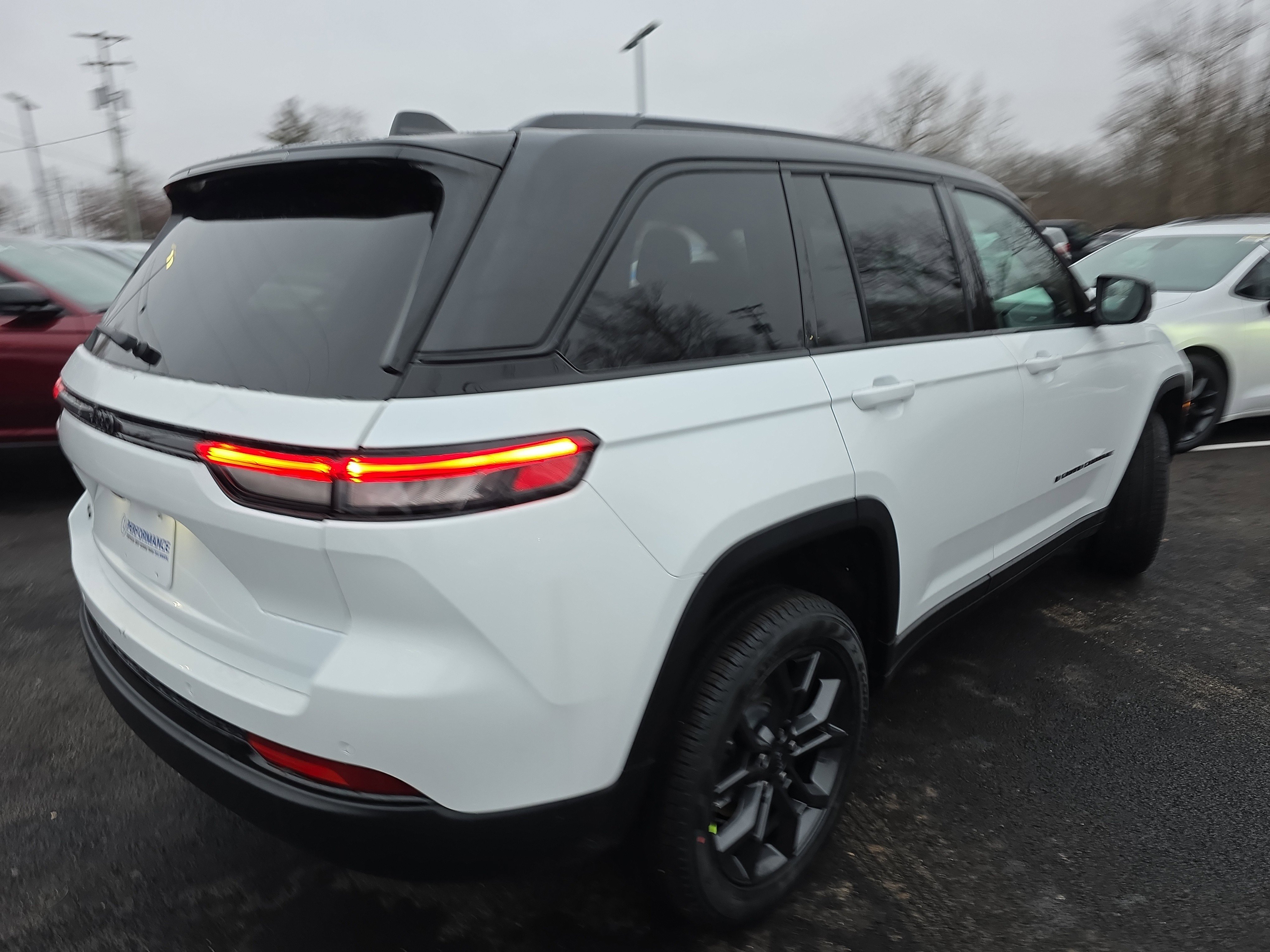 New 2025 Jeep Grand Cherokee Limited image 21