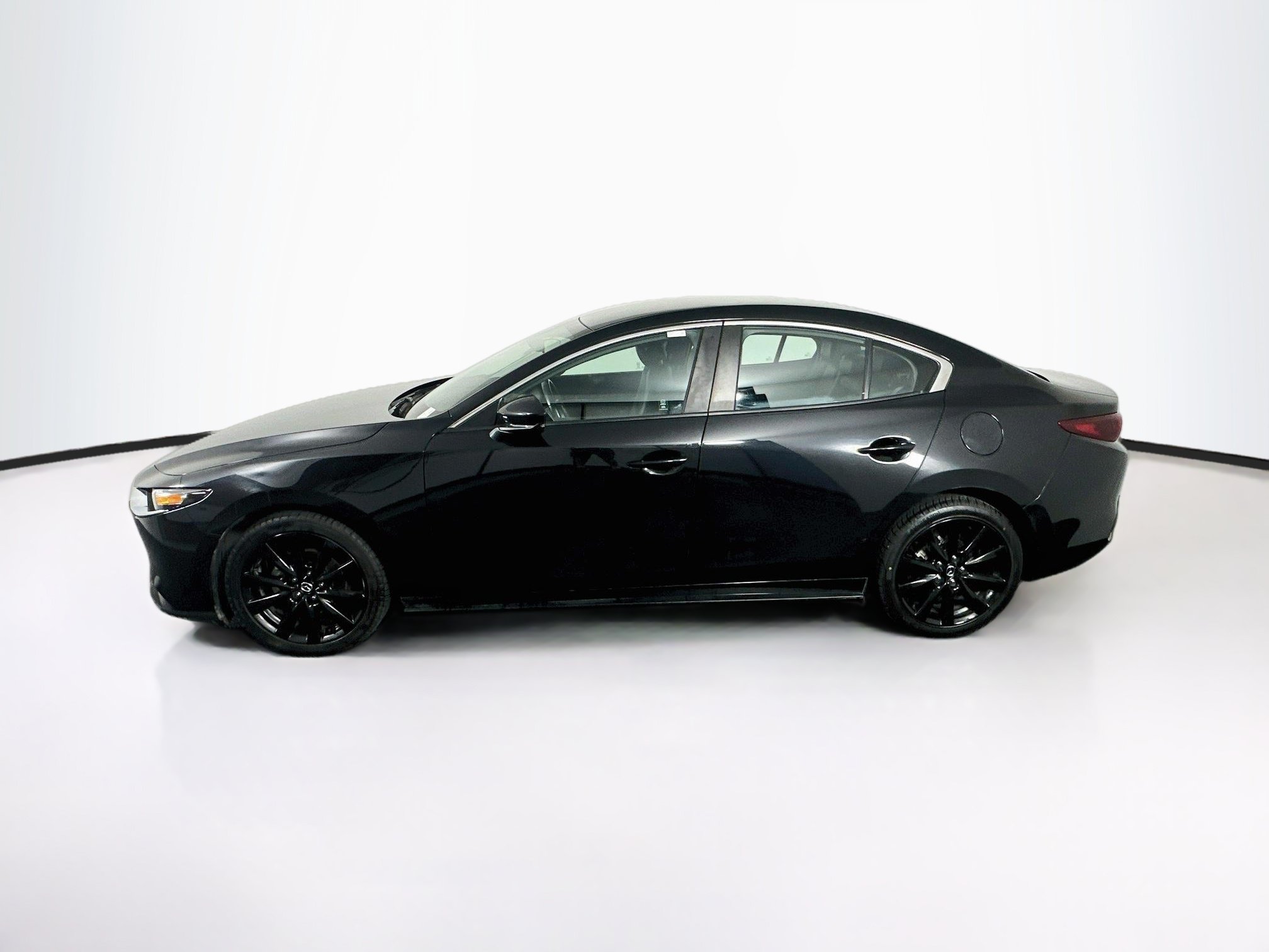 Used 2024 MAZDA MAZDA3 s FWD image 4