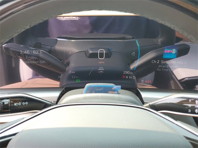 New 2025 Cadillac Lyriq Luxury image 15