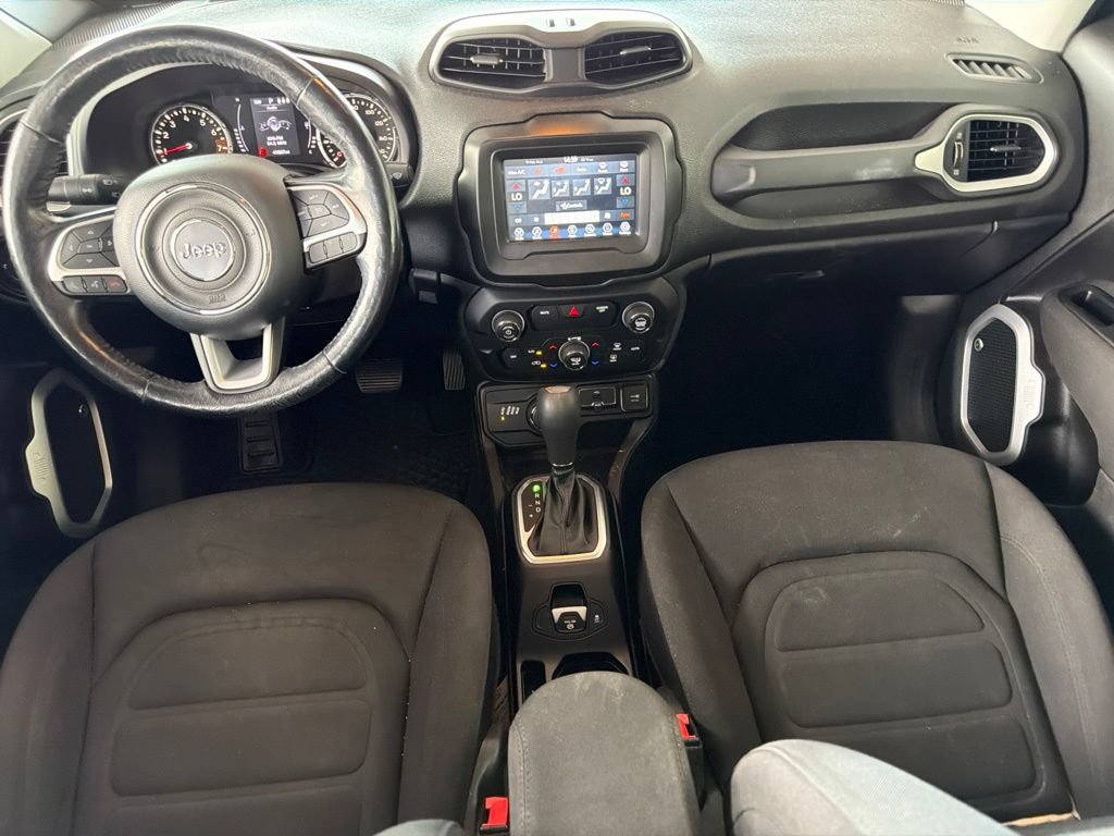 Used 2019 Jeep Renegade Latitude w/ Cold Weather Group AWD/4WD image 20