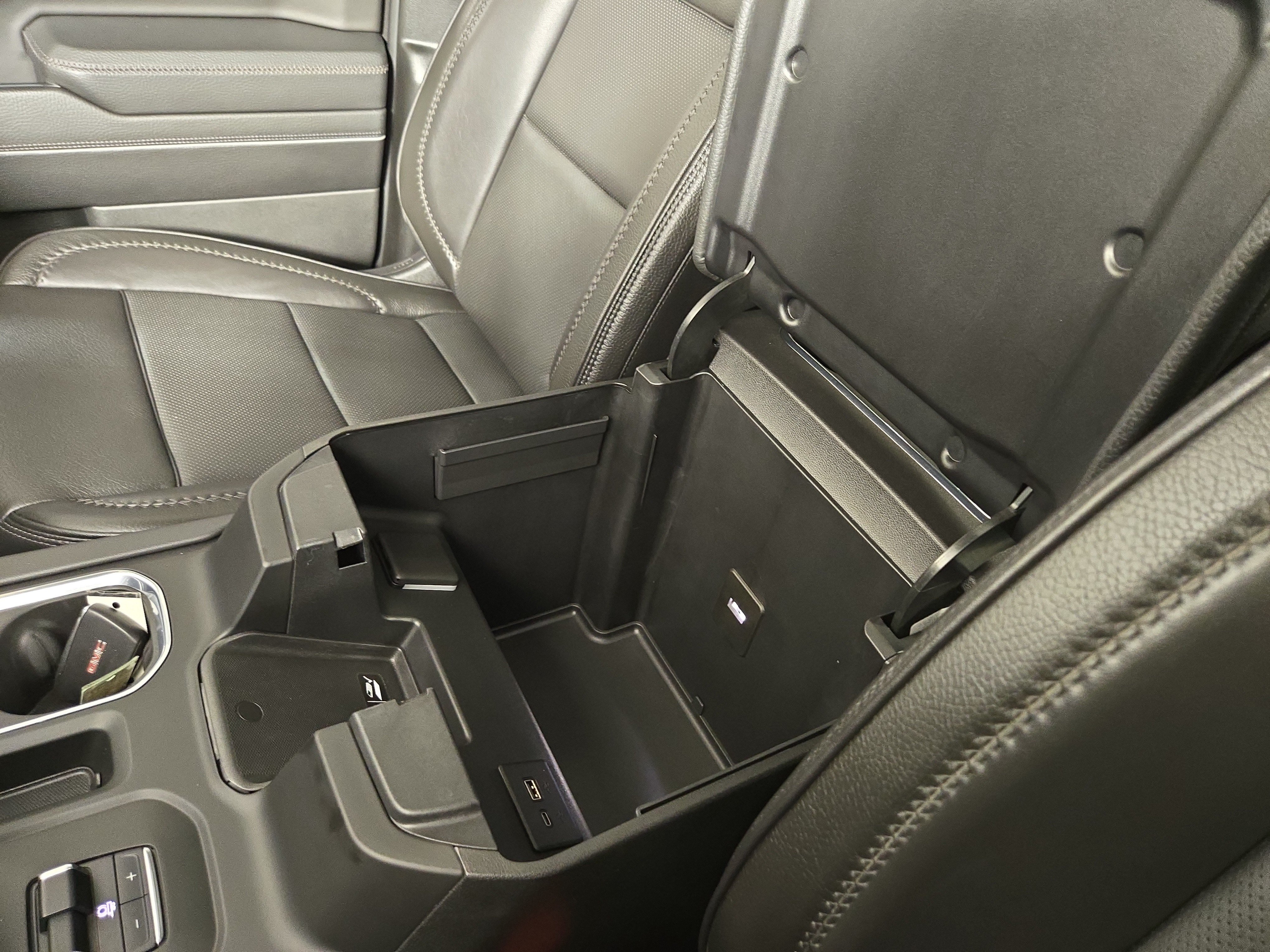 Certified 2024 GMC Sierra 1500 Denali AWD/4WD image 28