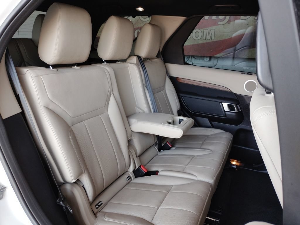 Used 2019 Land Rover Discovery HSE AWD/4WD image 19