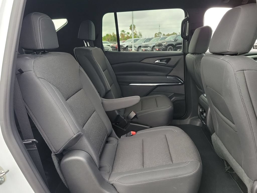 Used 2026 Chevrolet Traverse LT w/ Midnight/Sport Edition FWD image 26