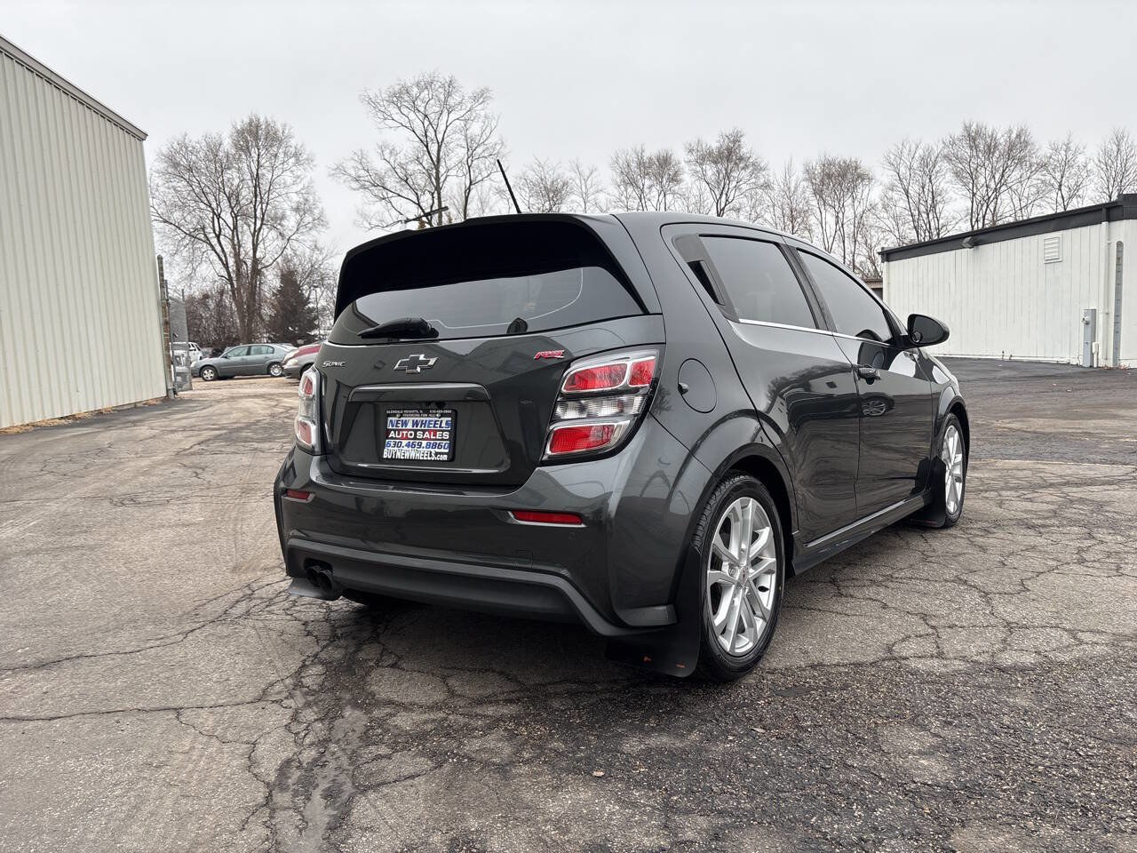 Used 2019 Chevrolet Sonic LT w/ LPO, Performance Package image 5