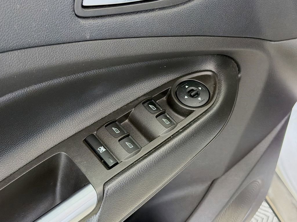 Used 2018 Ford Escape SE w/ SE Sync 3 Package image 19