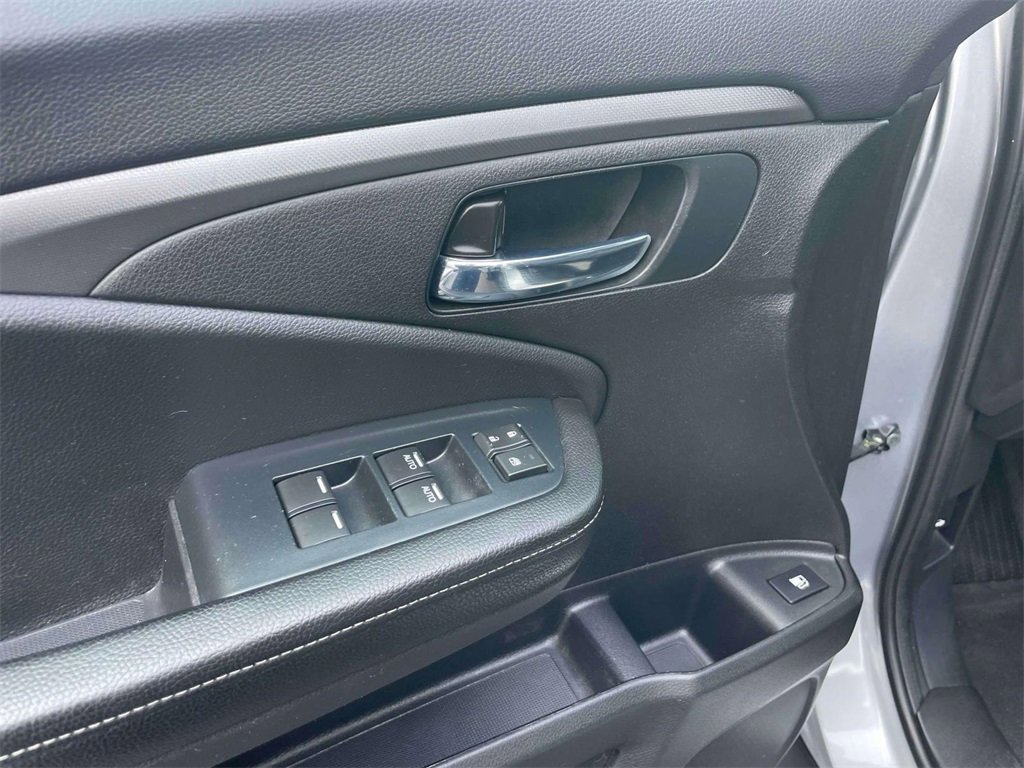 Certified 2023 Honda Ridgeline Sport image 17