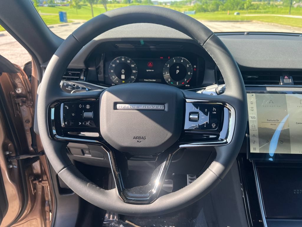 New 2026 Land Rover Range Rover Evoque Hoxton AWD/4WD image 14