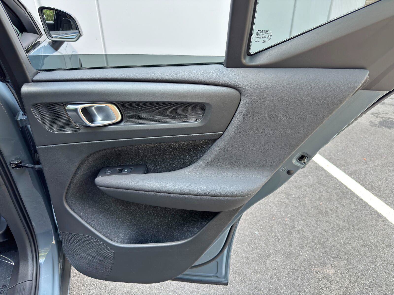 Used 2021 Volvo XC40 P8 Recharge w/ Advanced Package AWD/4WD image 44
