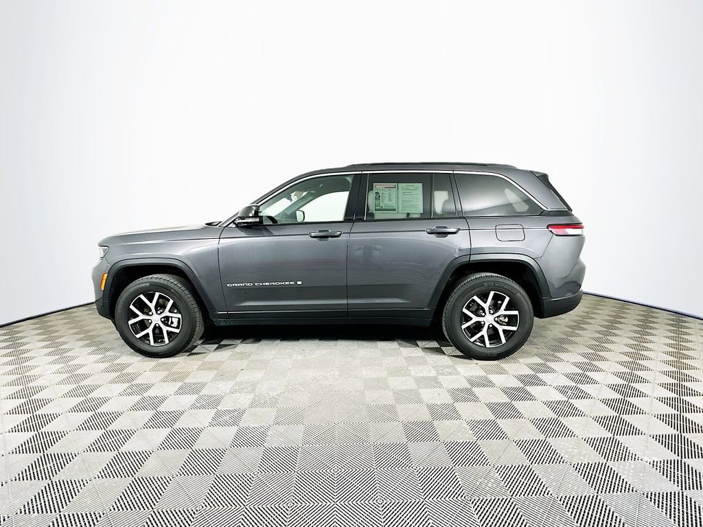 Certified 2025 Jeep Grand Cherokee Limited image 6