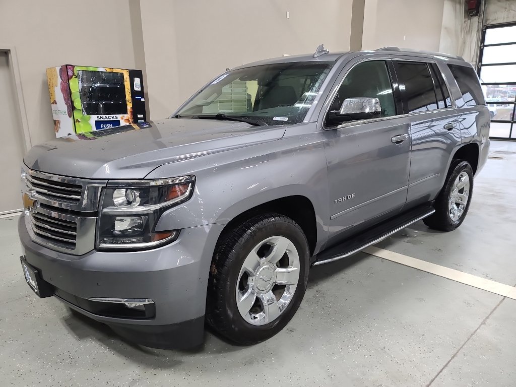 Used 2018 Chevrolet Tahoe Premier AWD/4WD image 2