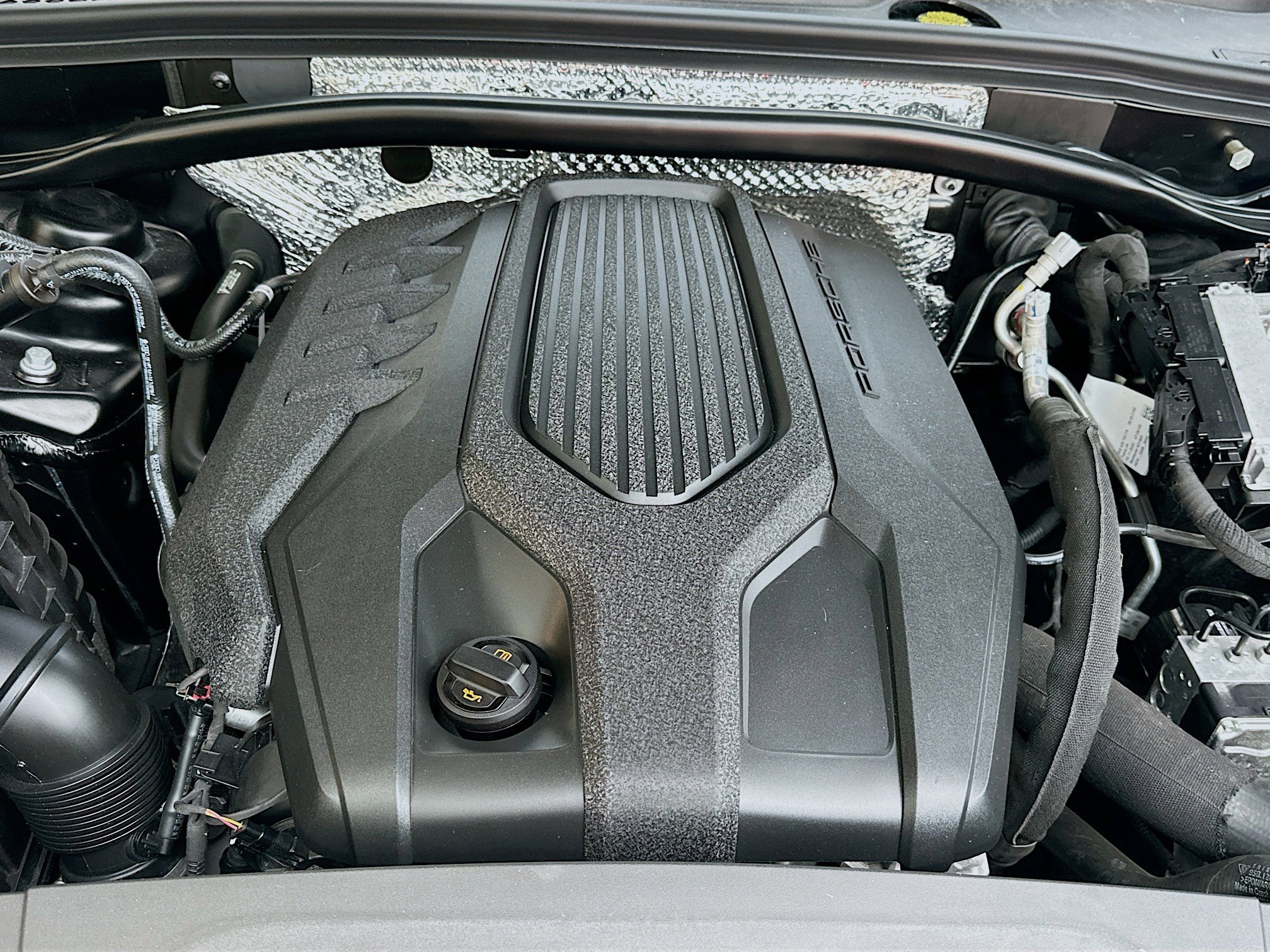 Used 2024 Porsche Macan image 37