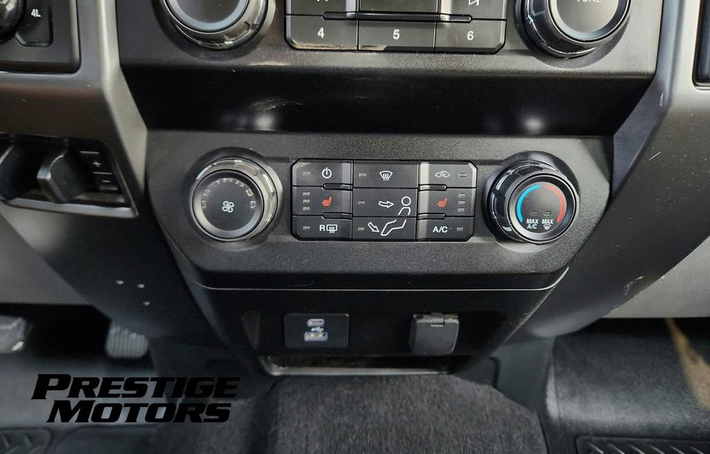 Used 2020 Ford F350 XLT w/ XLT Premium Package AWD/4WD image 12