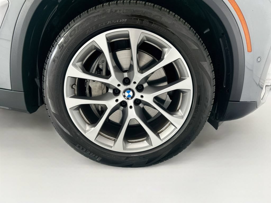Certified 2026 BMW X5 xDrive50e w/ Climate Comfort Package AWD/4WD image 31