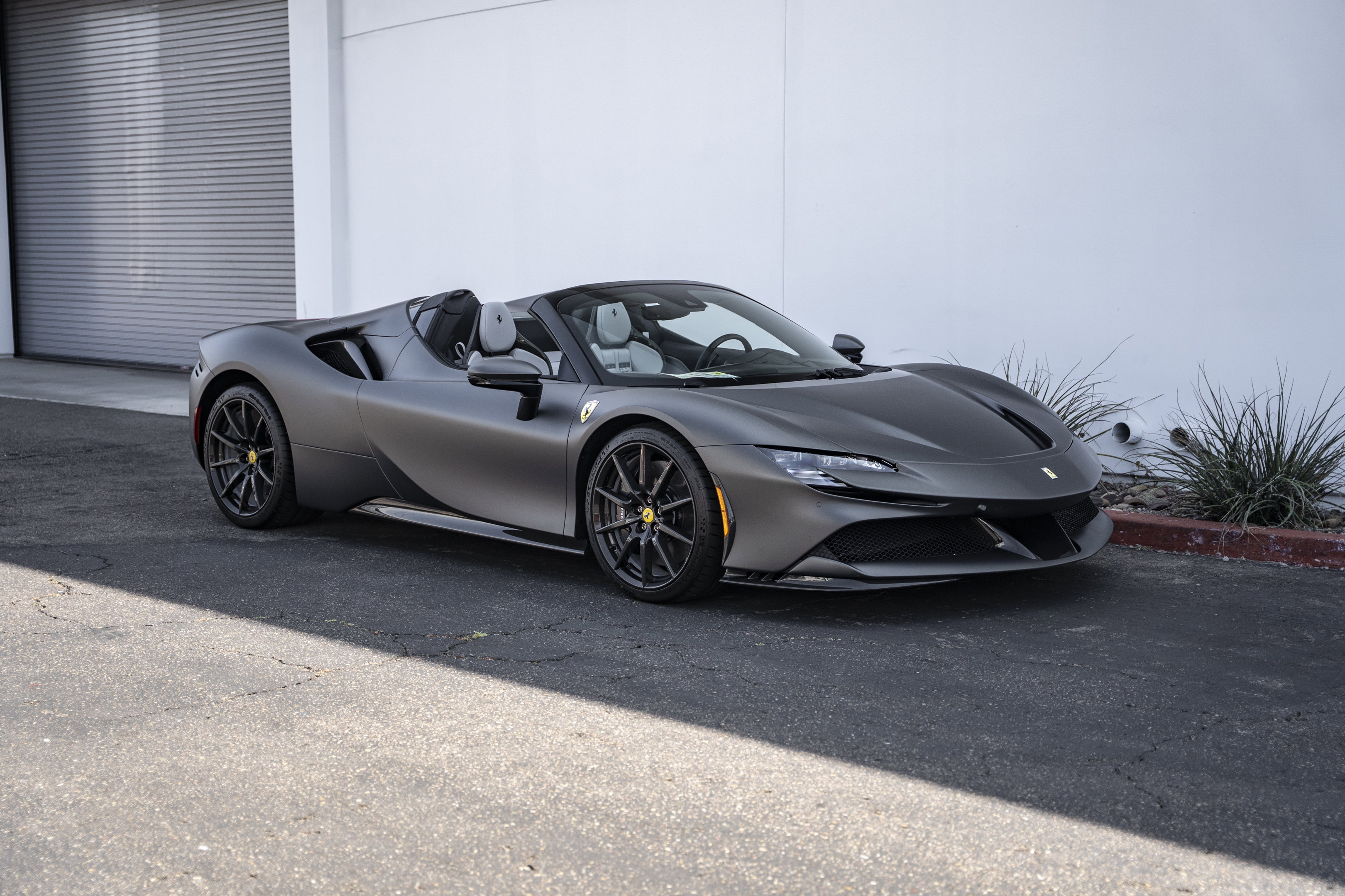 Used 2025 Ferrari SF90 Spider AWD/4WD image 5