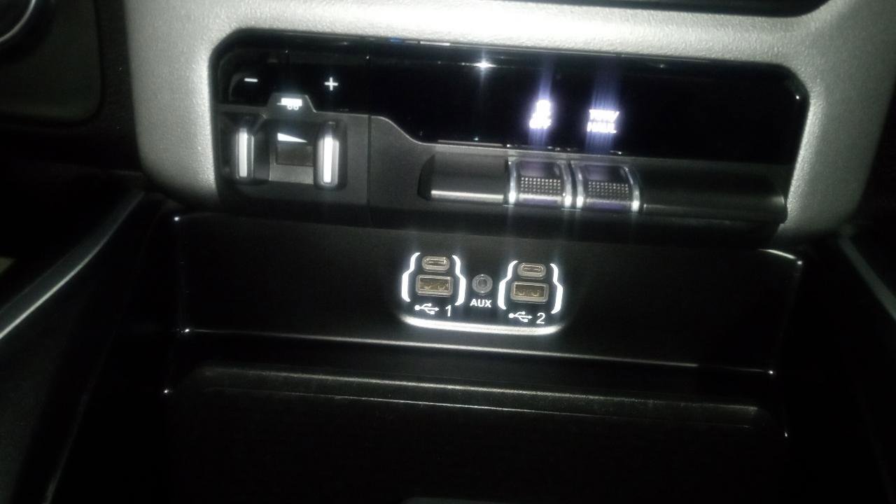 Used 2022 RAM 2500 Big Horn w/ Level A Equipment Group AWD/4WD image 19