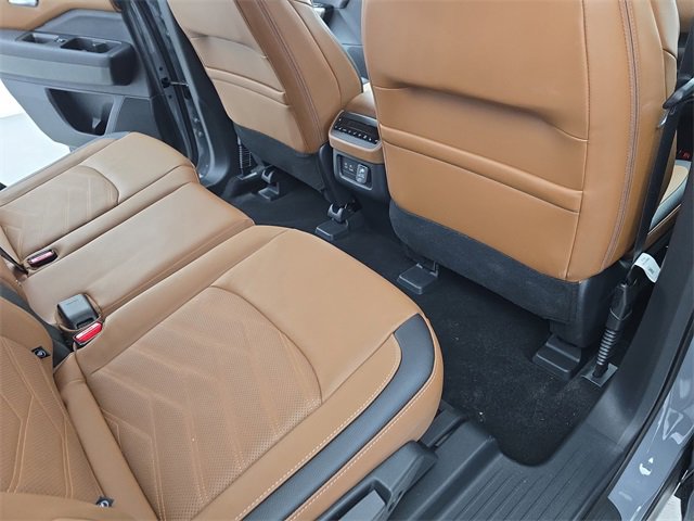 Certified 2025 Nissan Pathfinder Platinum w/ Cargo Package image 11