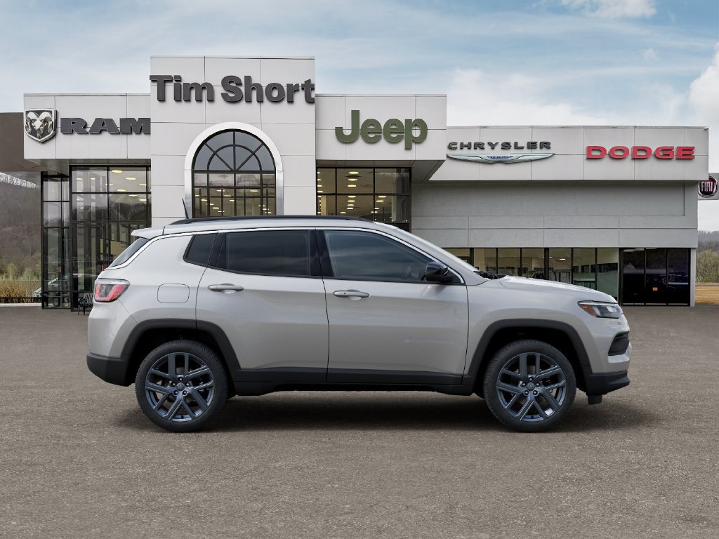 New 2026 Jeep Compass Latitude AWD/4WD image 21