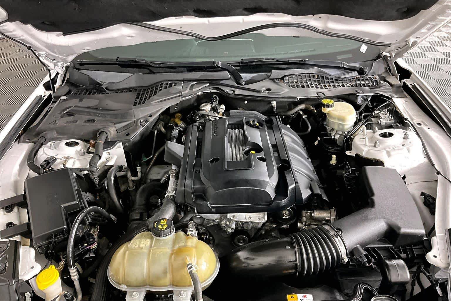 Used 2017 Ford Mustang Premium RWD image 28