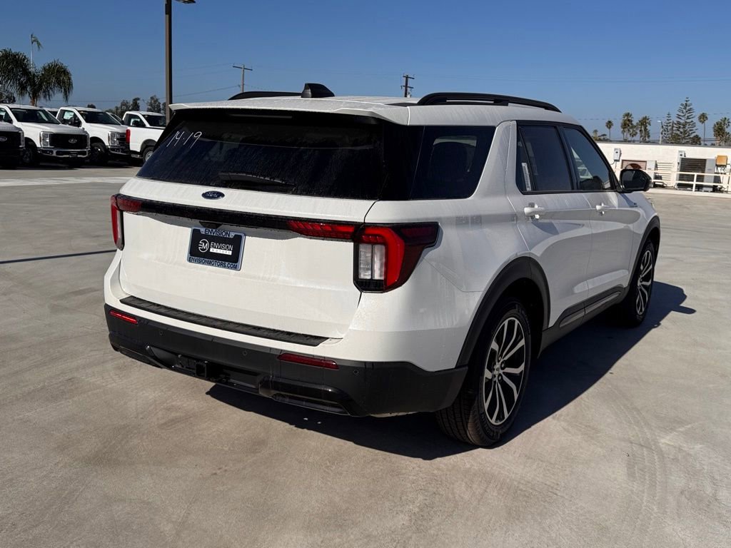 New 2026 Ford Explorer ST-Line image 12