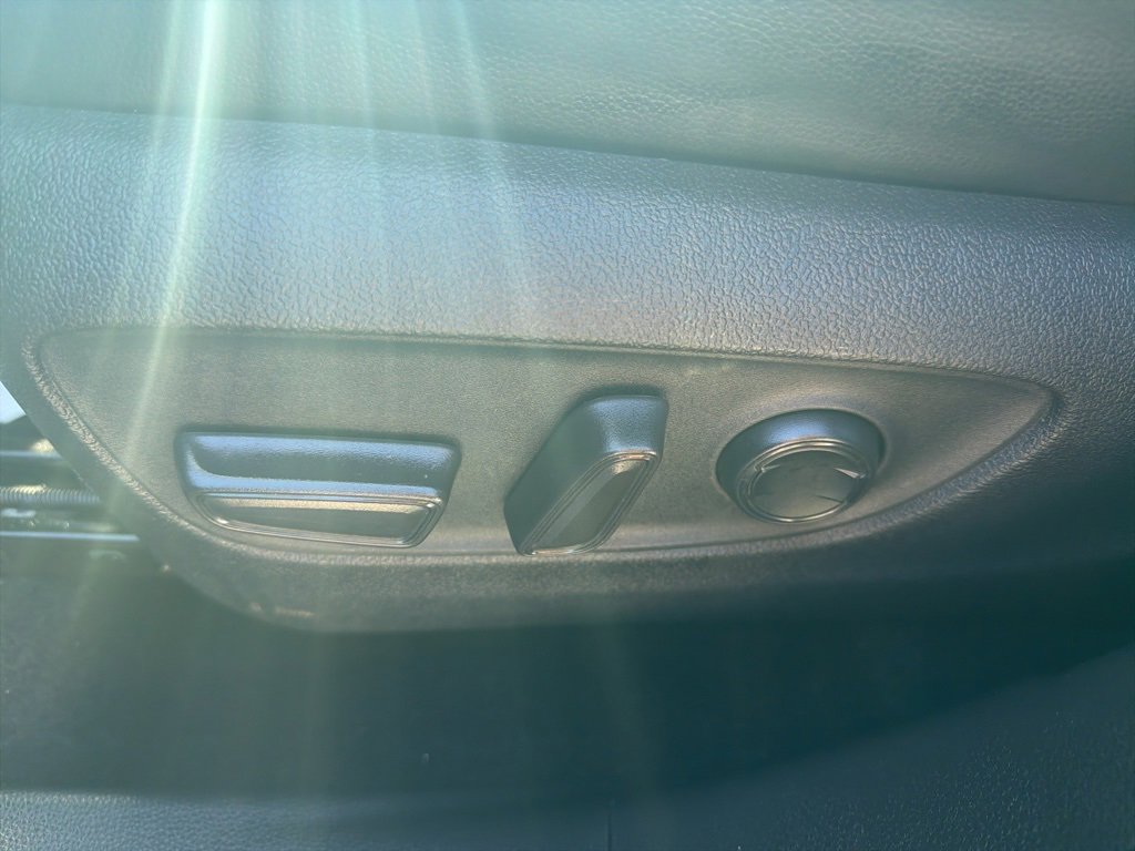 Used 2022 Toyota Highlander XLE image 17