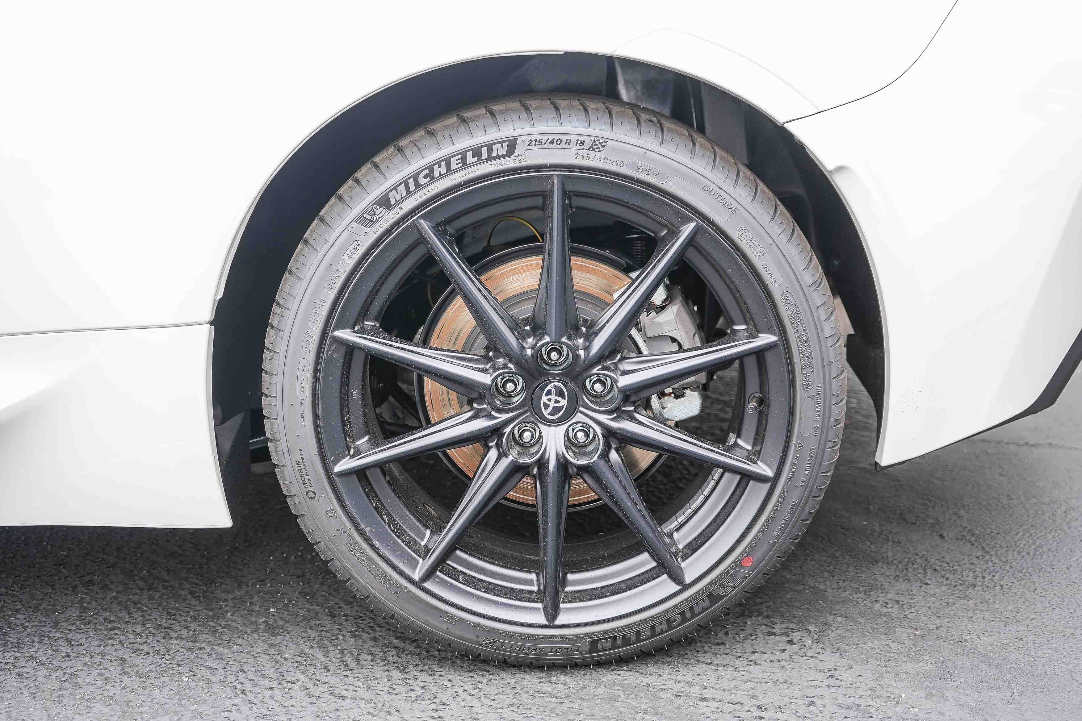 New 2026 Toyota GR86 Premium RWD image 11