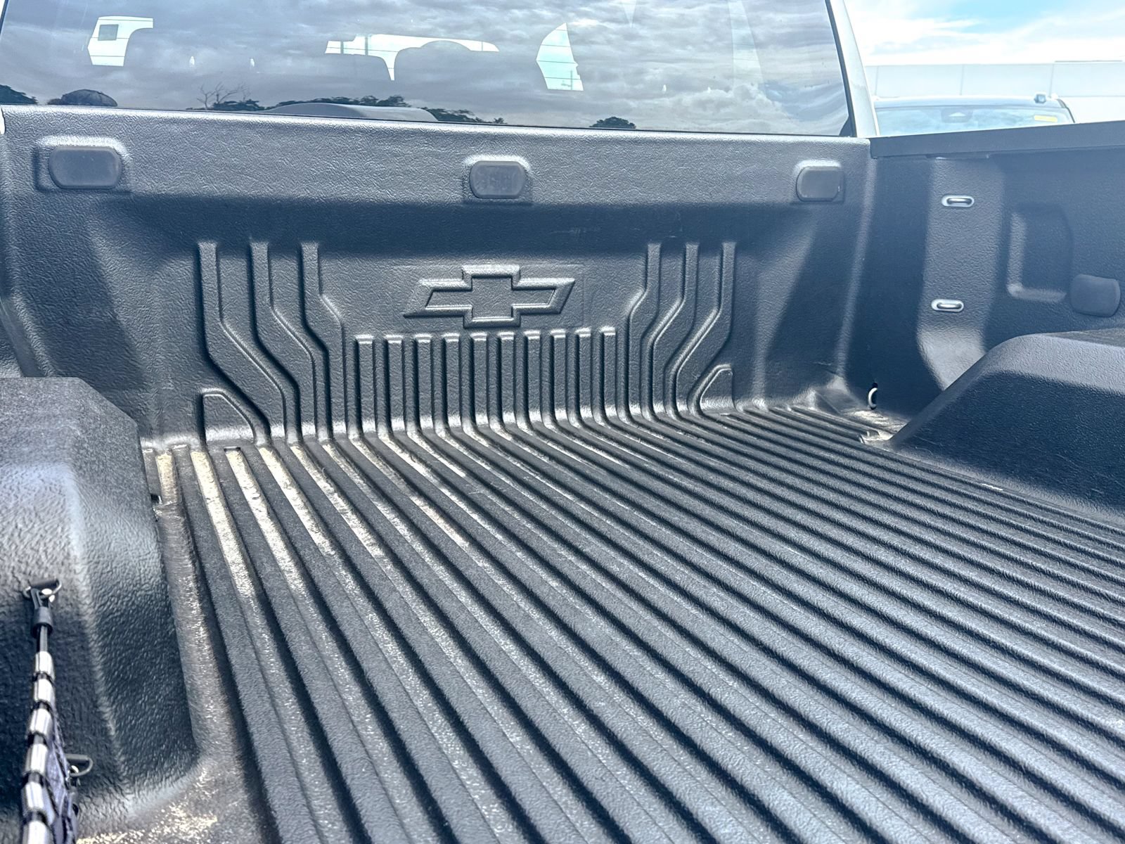Certified 2023 Chevrolet Silverado 1500 LT AWD/4WD image 16