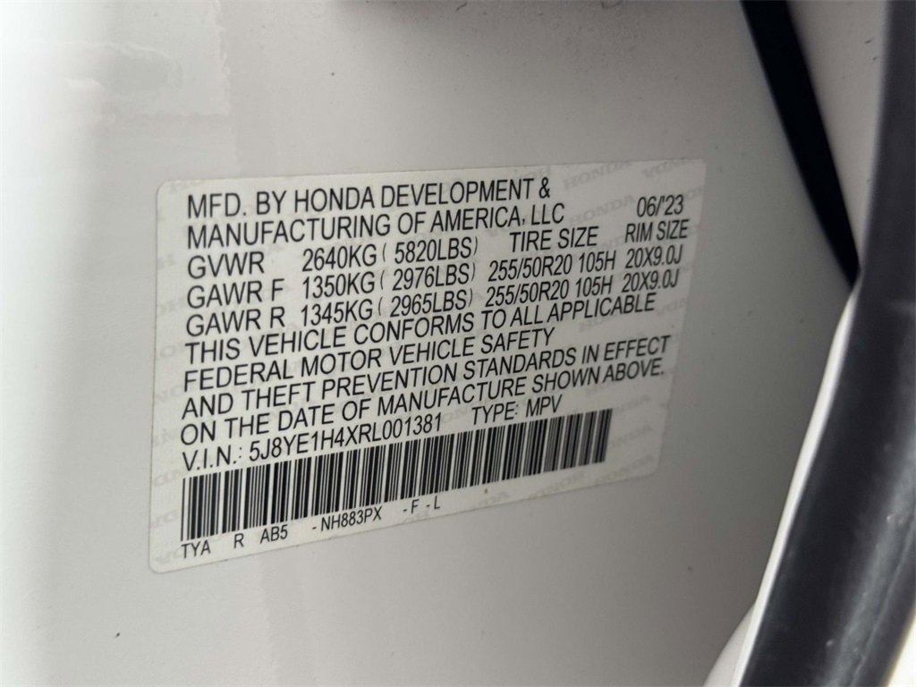 Used 2024 Acura MDX SH-AWD w/ Technology Package image 16