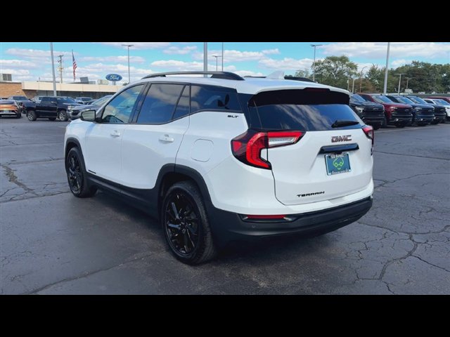 Certified 2023 GMC Terrain SLT w/ Elevation Edition FWD image 7