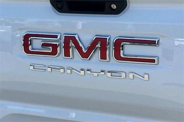 New 2025 GMC Canyon Elevation w/ Convenience Package image 26