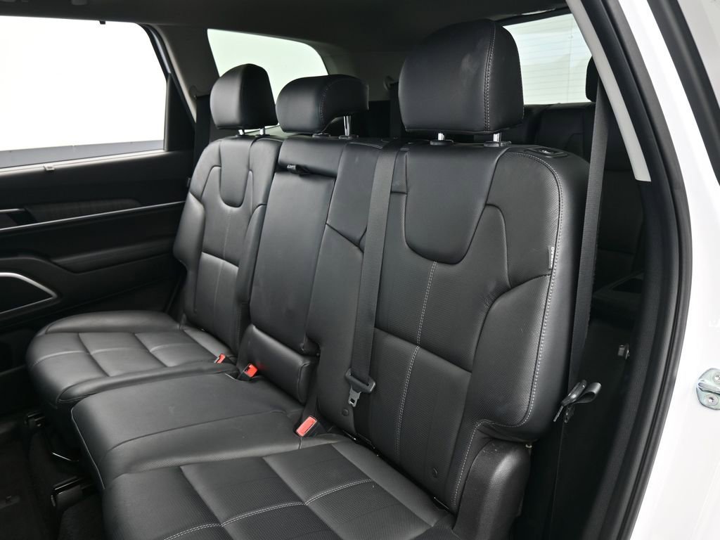 Used 2023 Kia Telluride EX image 33