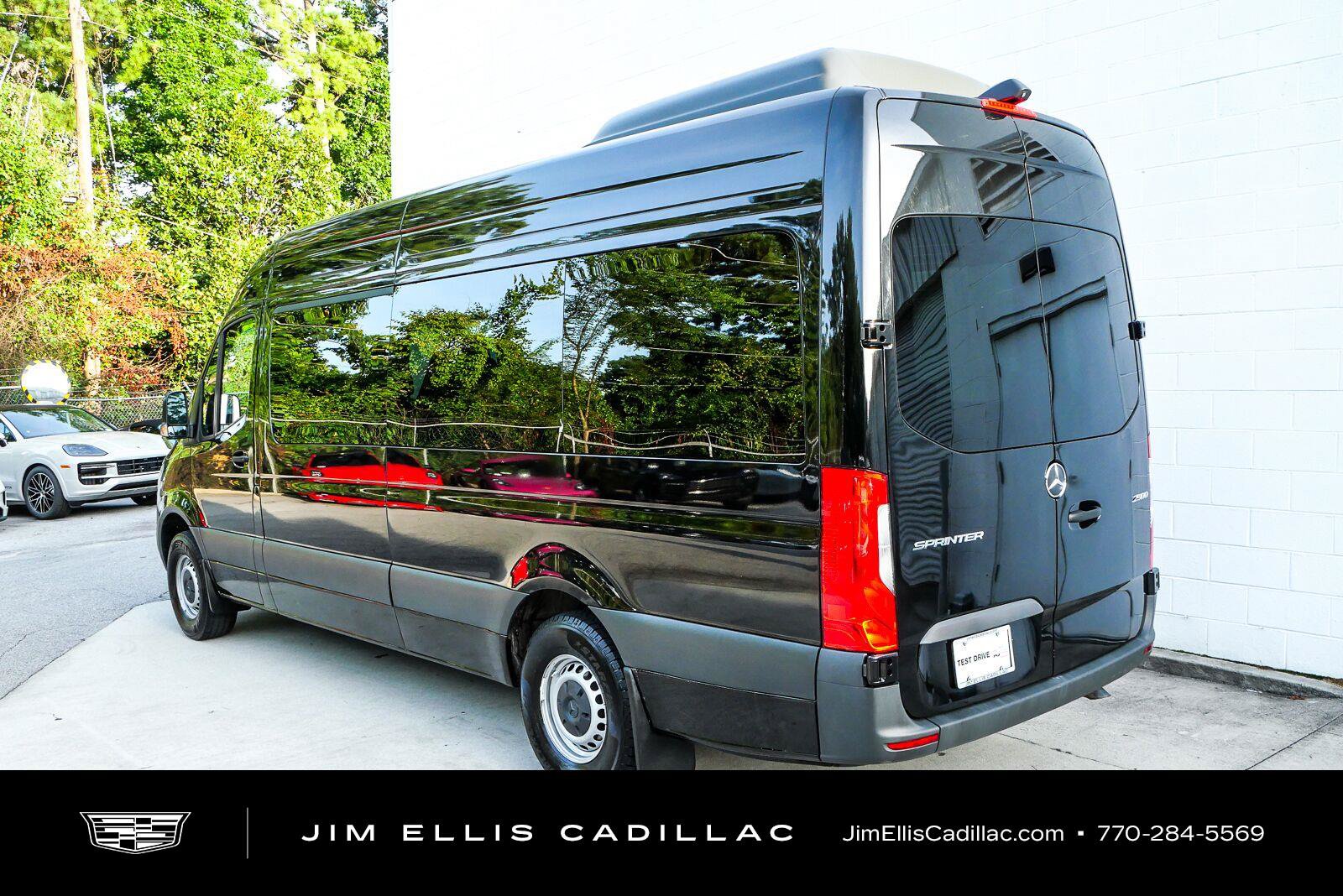 Used 2025 Mercedes-Benz Sprinter 2500 image 23