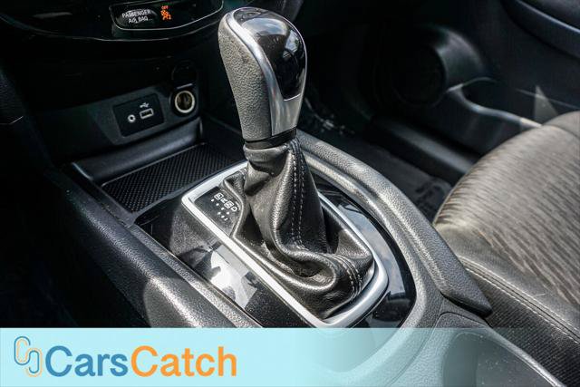 Used 2018 Nissan Rogue SV AWD/4WD image 34