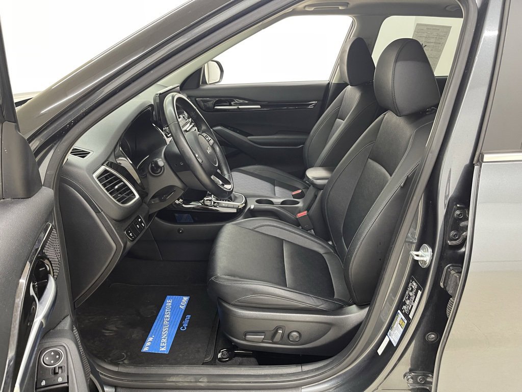 Used 2023 Kia Seltos EX image 3