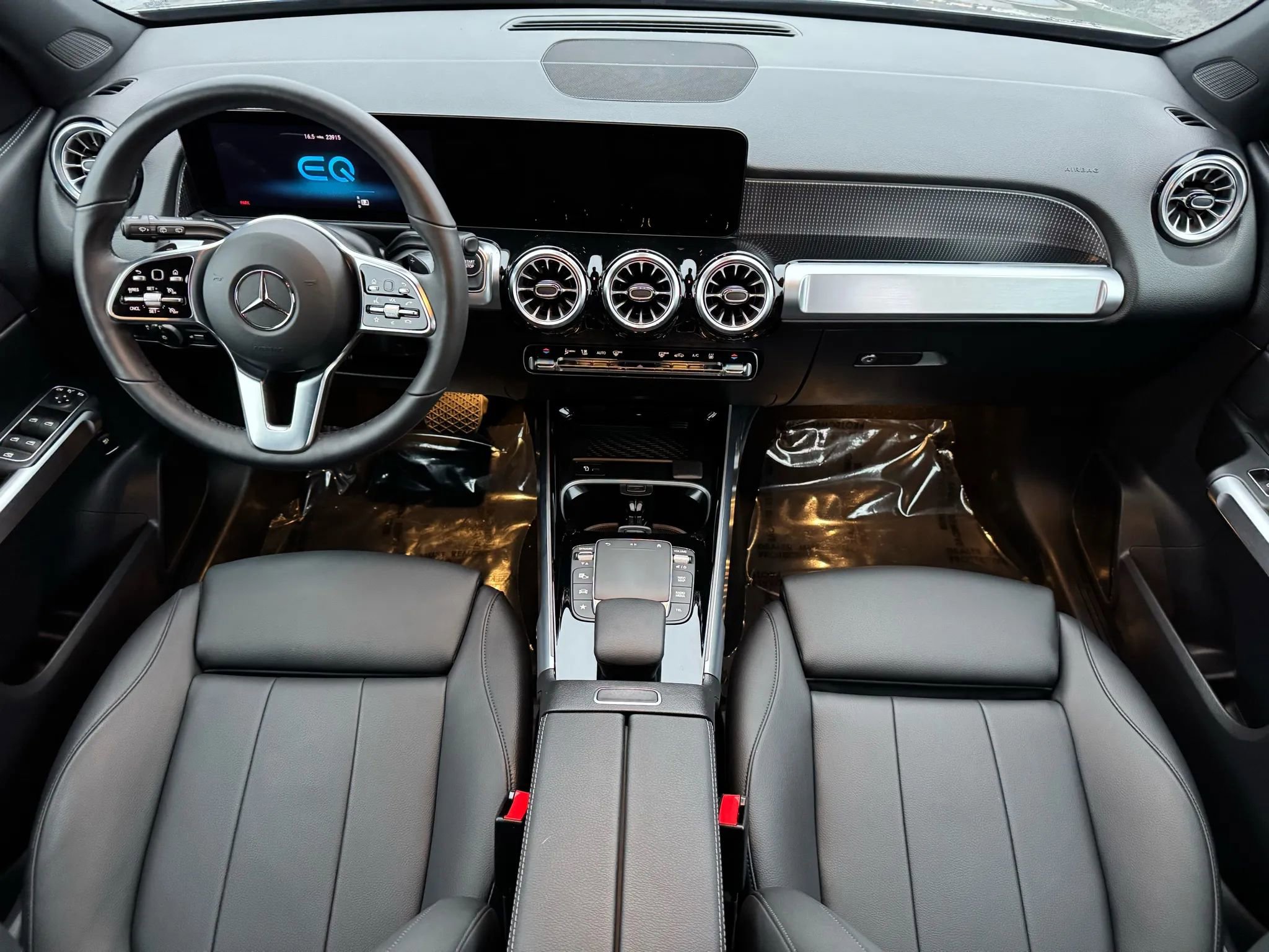 Used 2023 Mercedes-Benz EQB 300 4MATIC w/ Exclusive Package image 24