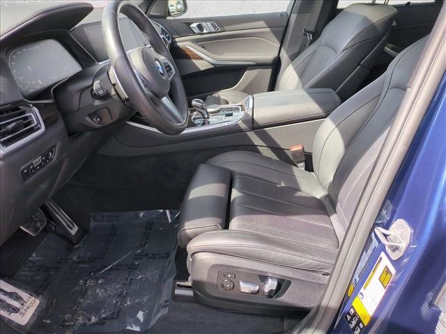 Used 2021 BMW X5 M50i image 17