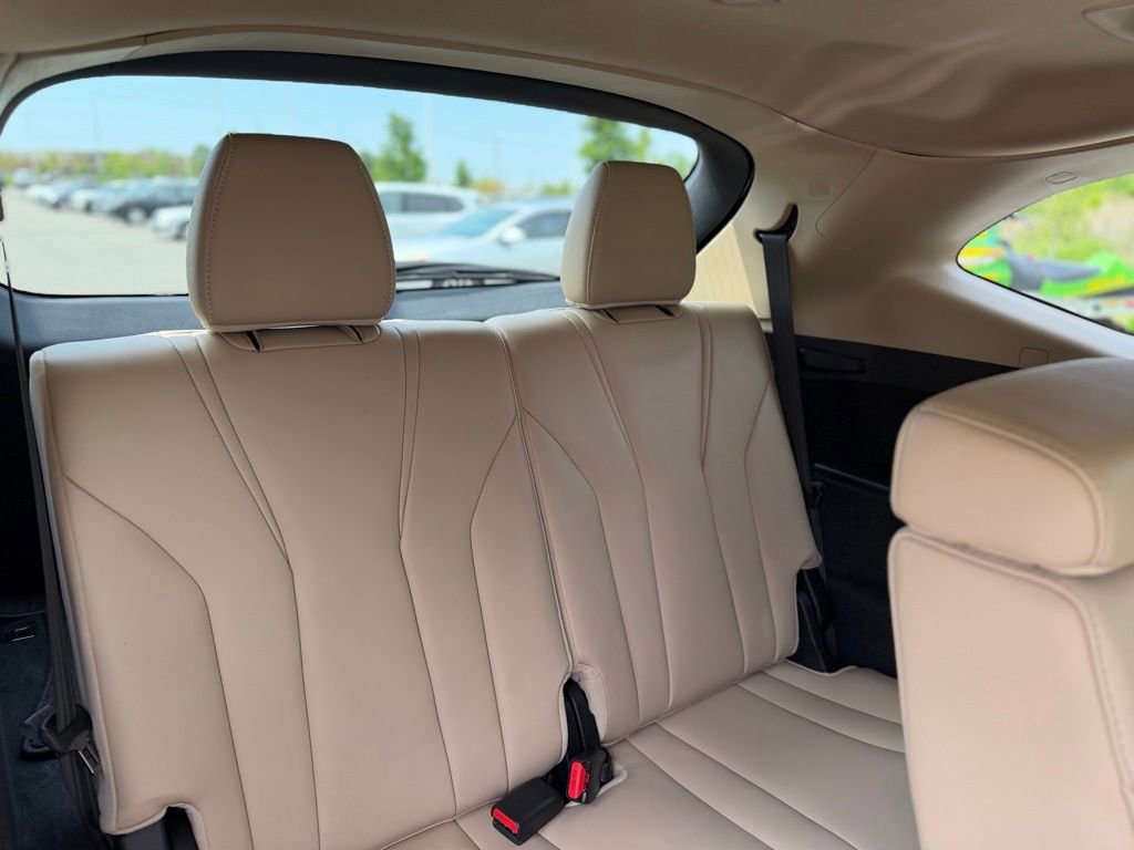 Used 2023 Acura MDX SH-AWD w/ Technology Package image 28