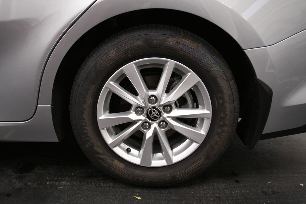 Certified 2025 Toyota Camry LE image 27