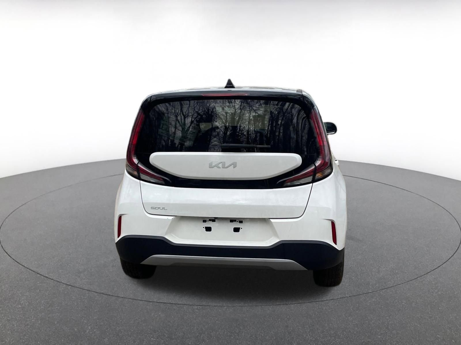 Used 2025 Kia Soul LX w/ LX Technology Package image 14